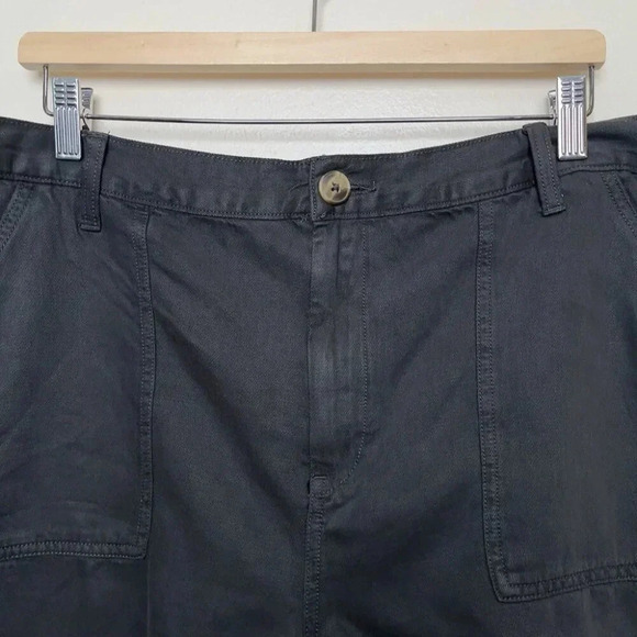 Aerie Womens  XL Utility Shorts Pockets Fray Hem In Smocked Grey - Picture 6 of 12